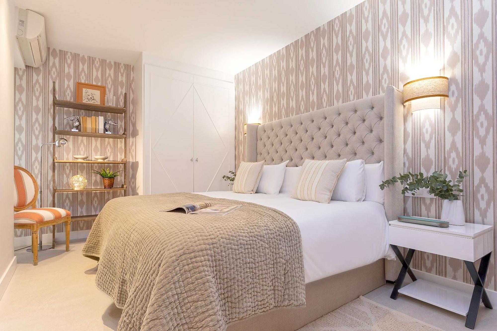 Genteel Plaza Del Teatro Apartment